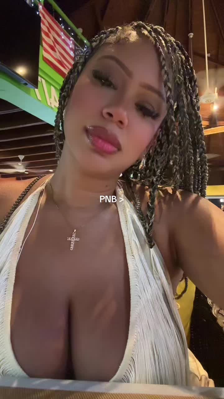 @Monica 🤍