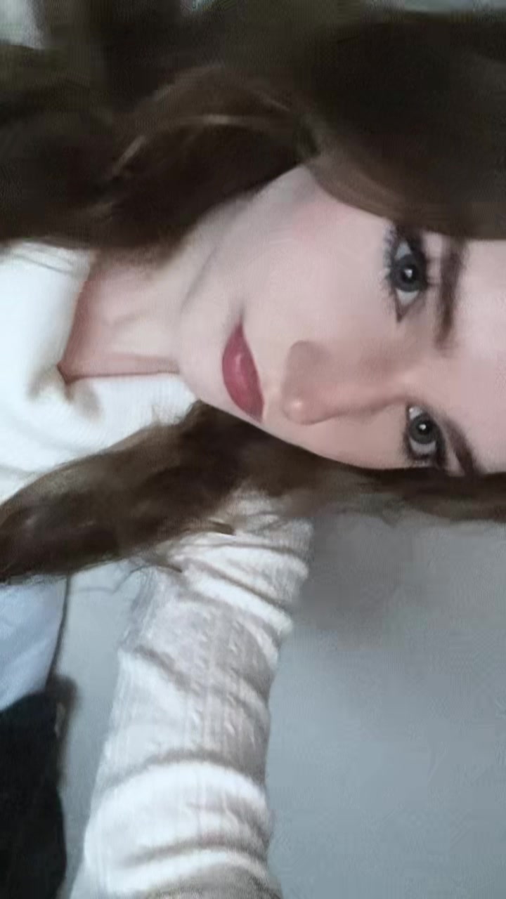 @𝓒𝓱𝓵𝓸