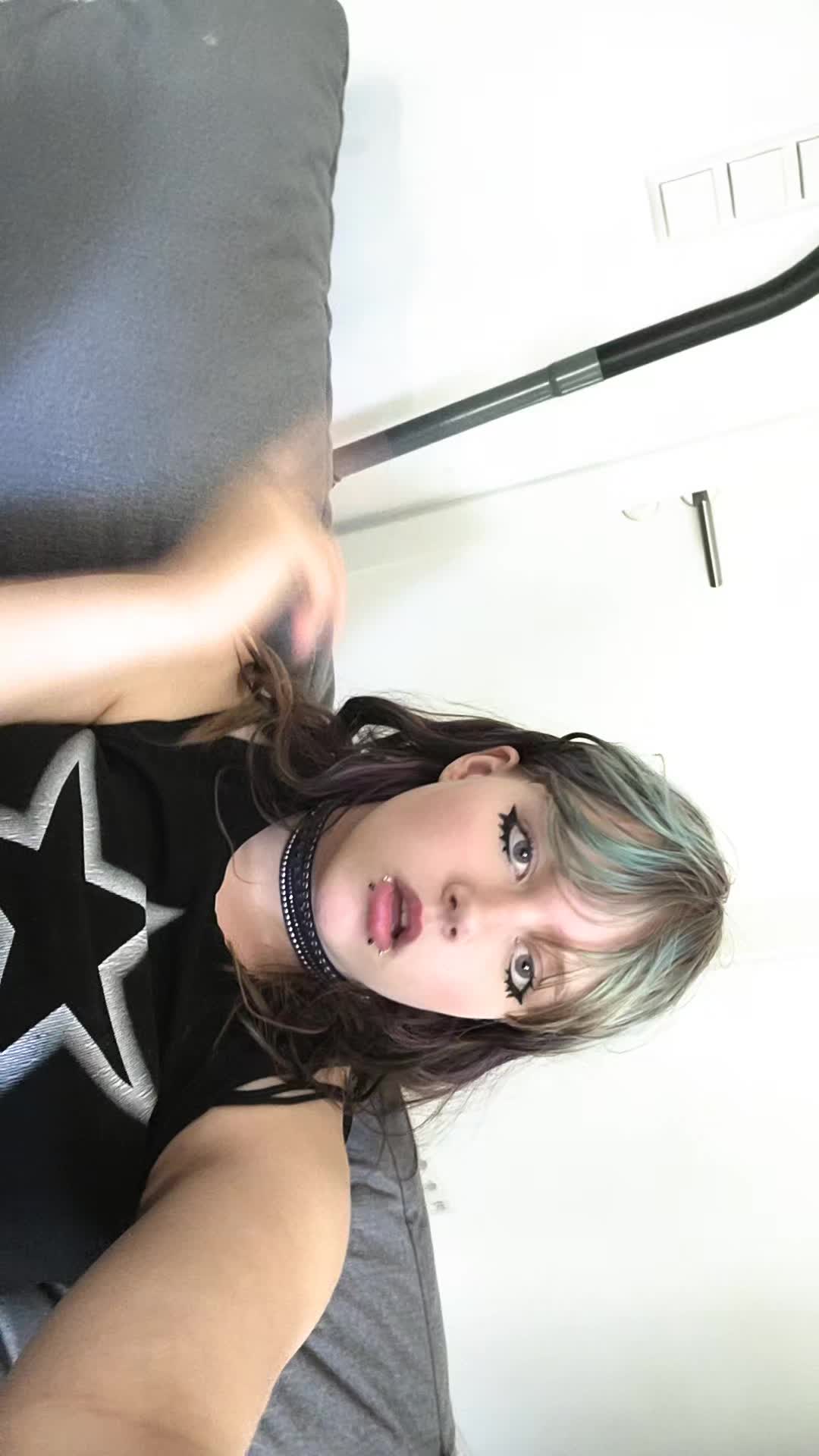@Mia