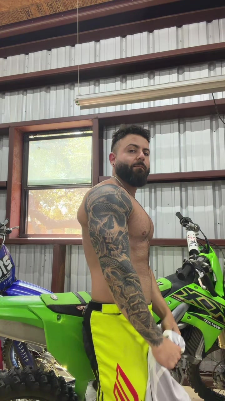 @rippedmoroccan