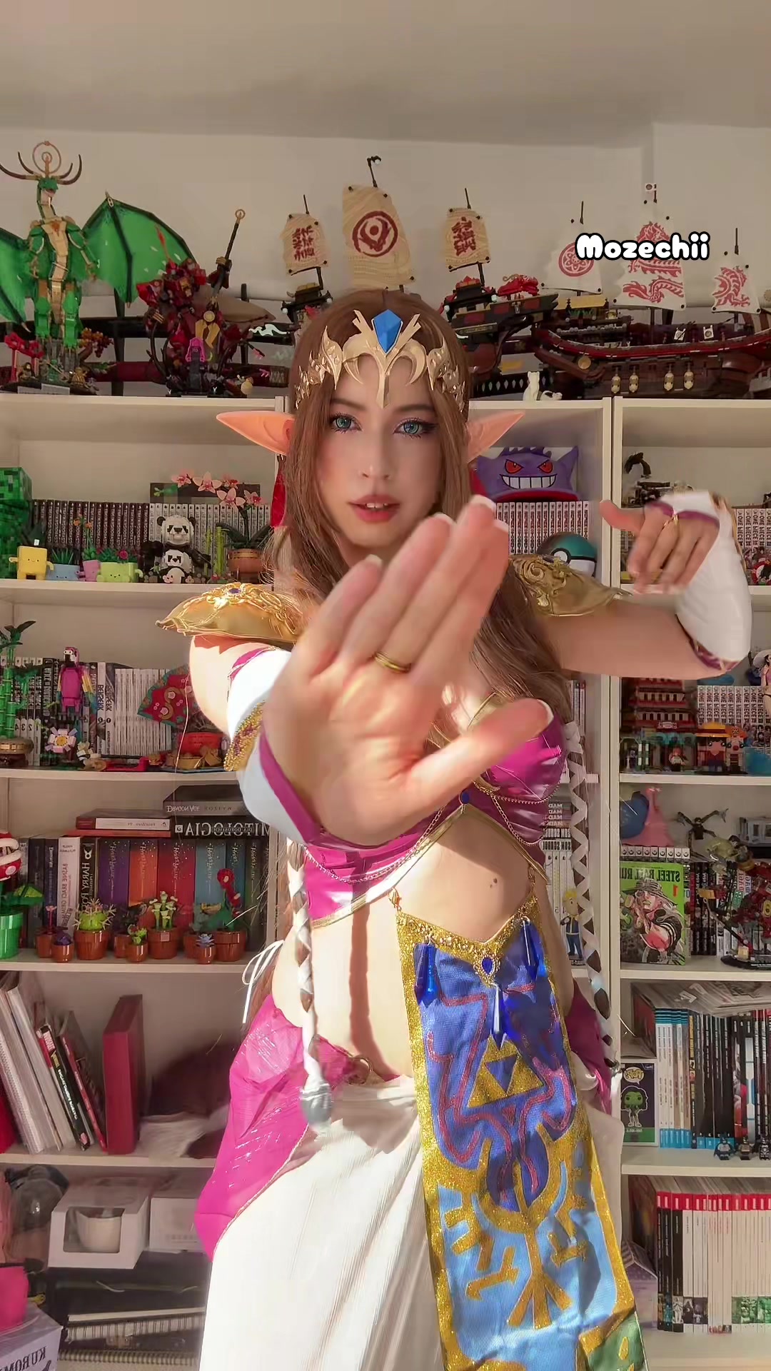 @Mozechii