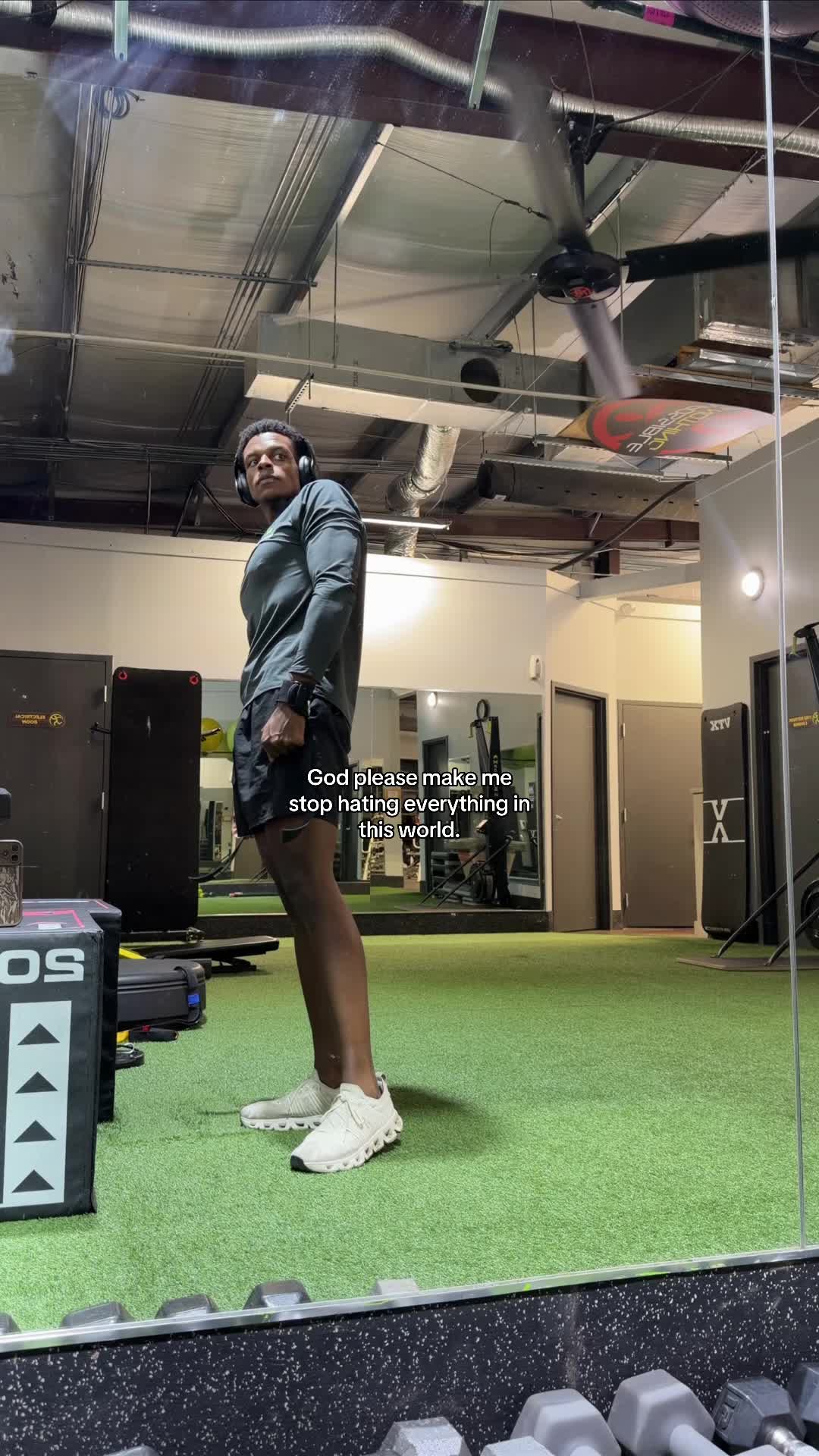 @D A R 1 O N 🏄🏽&zwj;♂️