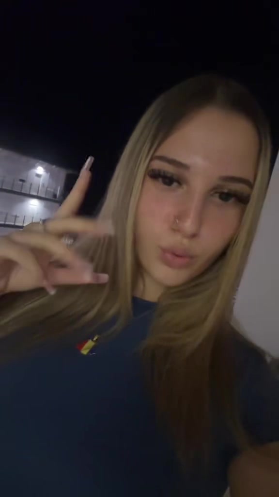 @+40🇷🇴