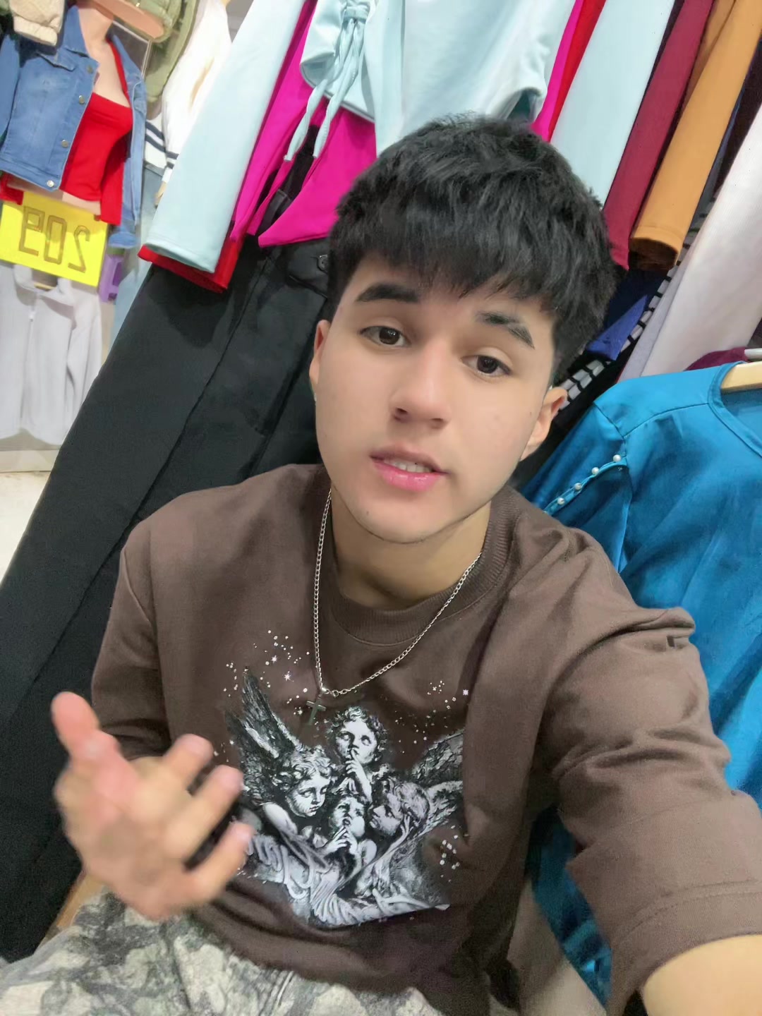 @Fabix_