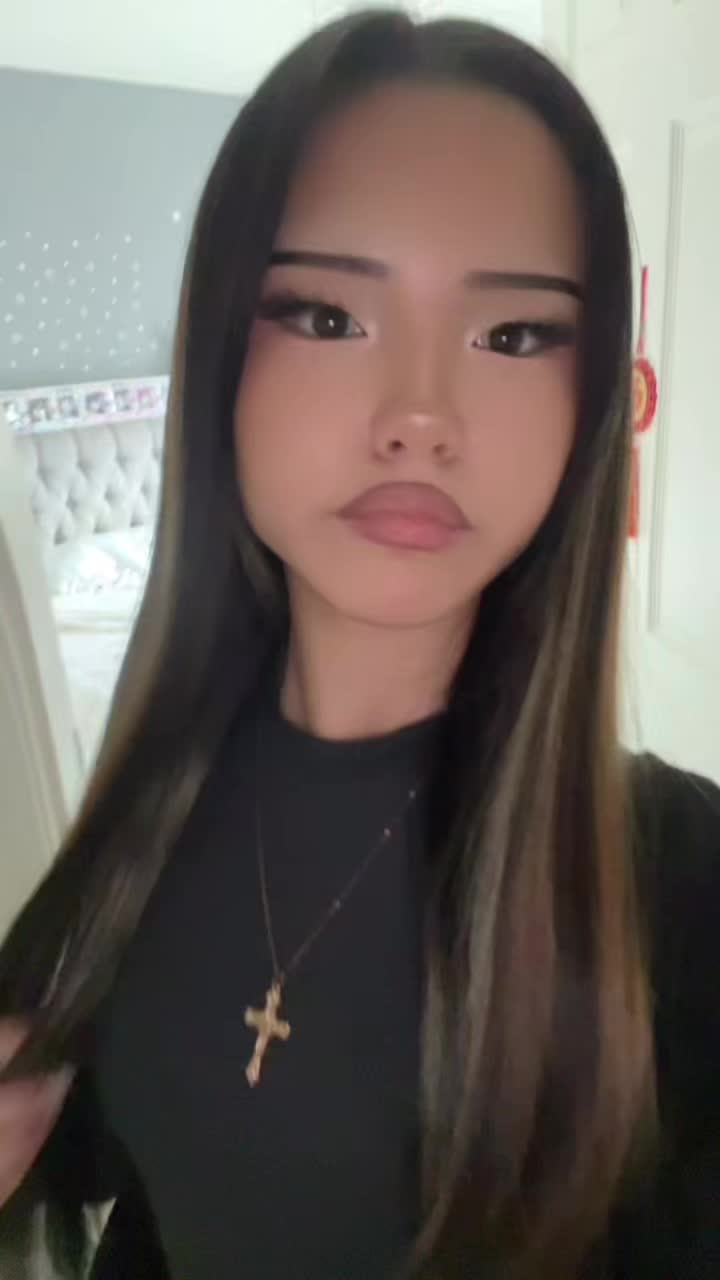 @𝑵𝑰𝑪𝑶𝑳𝑬💝