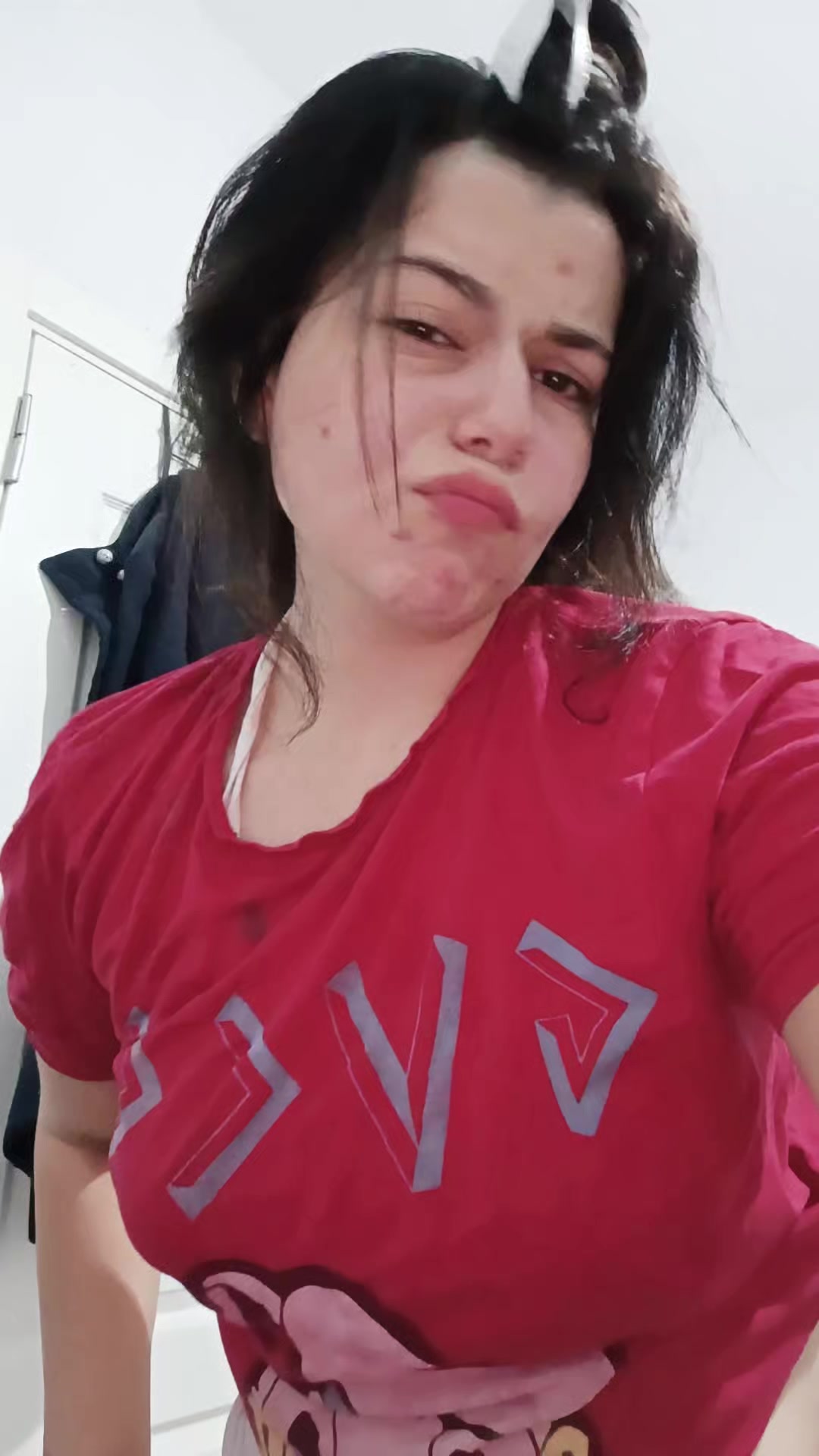 @OtistikLaraa