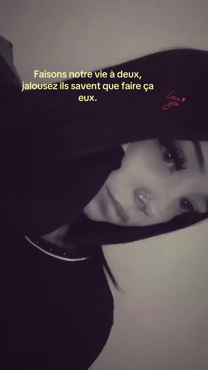 @𝒦.𝓁𝓁𝓎𝒸𝒾𝒶