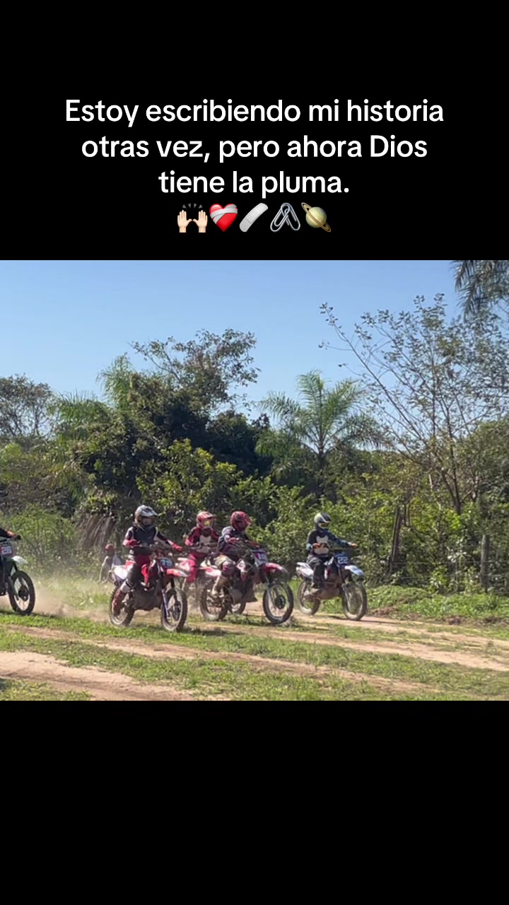 @Giordana Sameja lea&ntilde;os