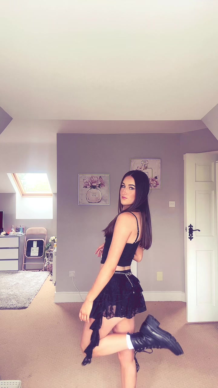 @El&eacute;na 💋