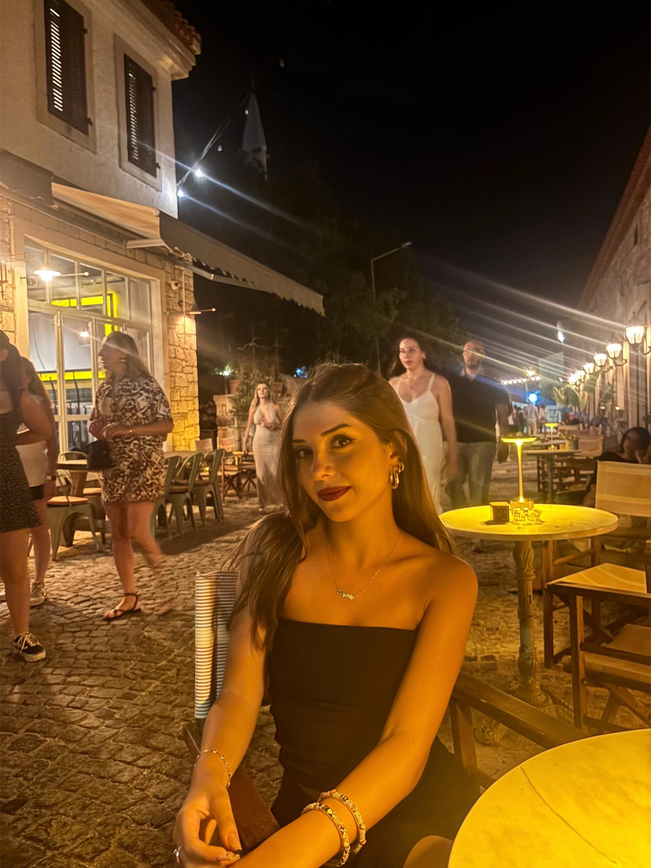 @zeynepa