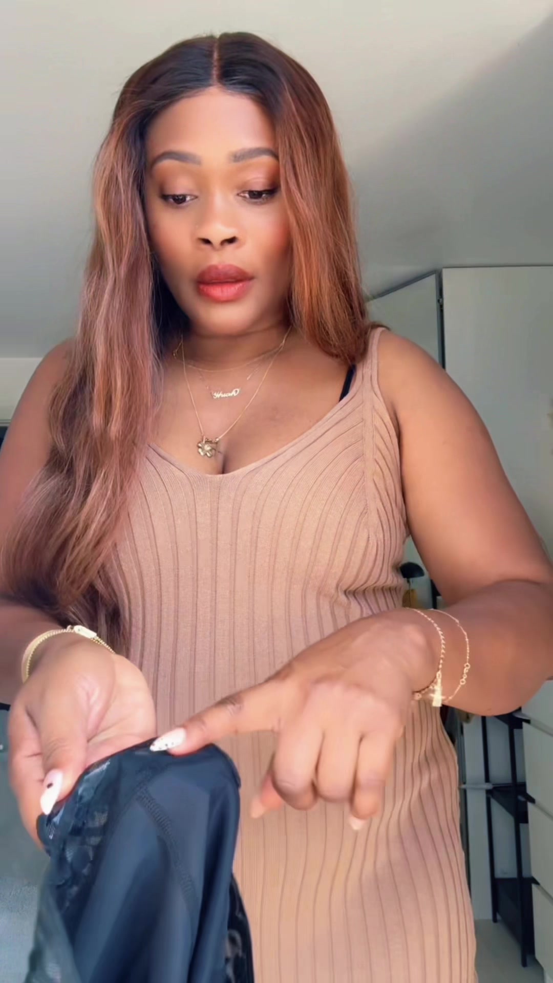 @1bellajoie