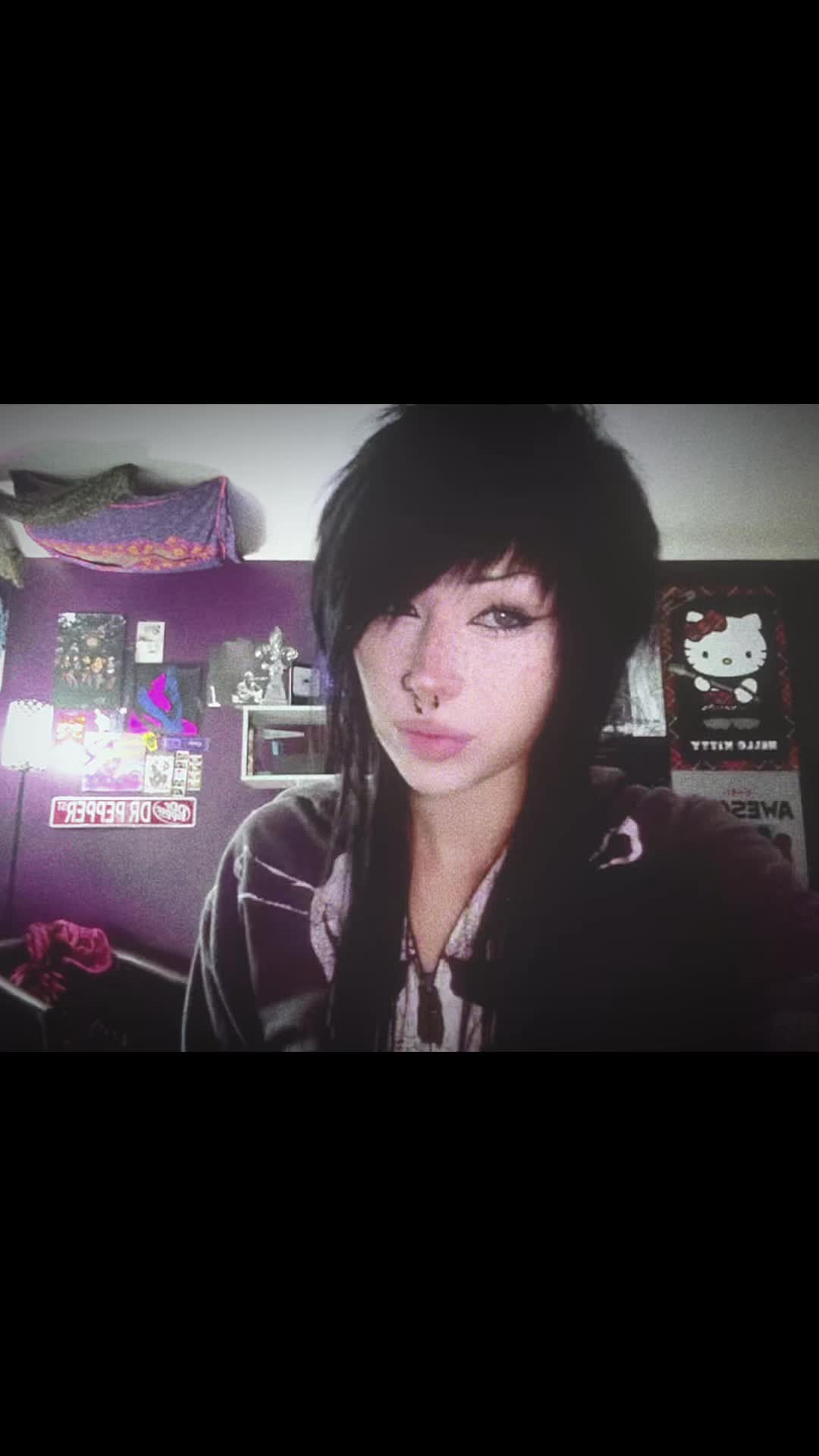 @✞Al0n3W1thM3L0dy✞