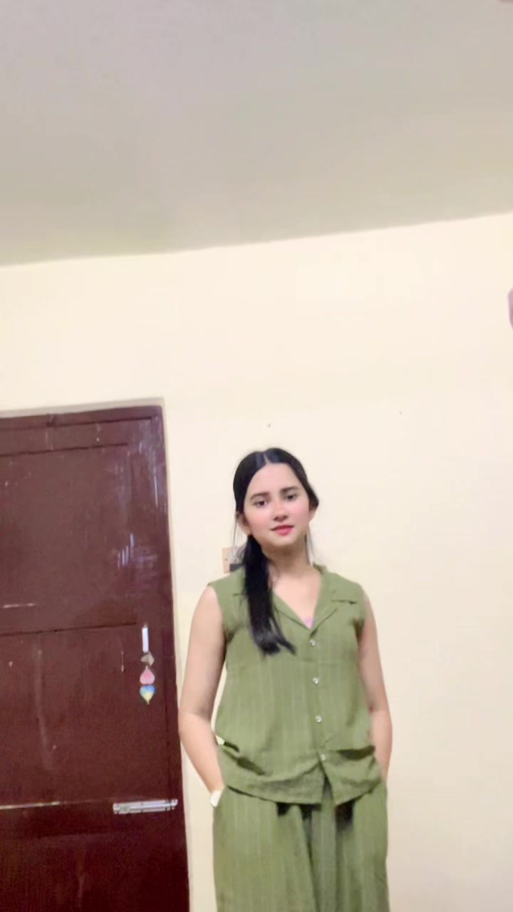 @Nidhee Zha