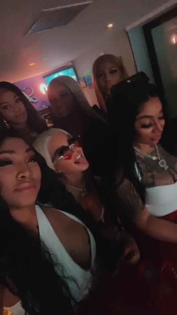 @Danii Victoria banks