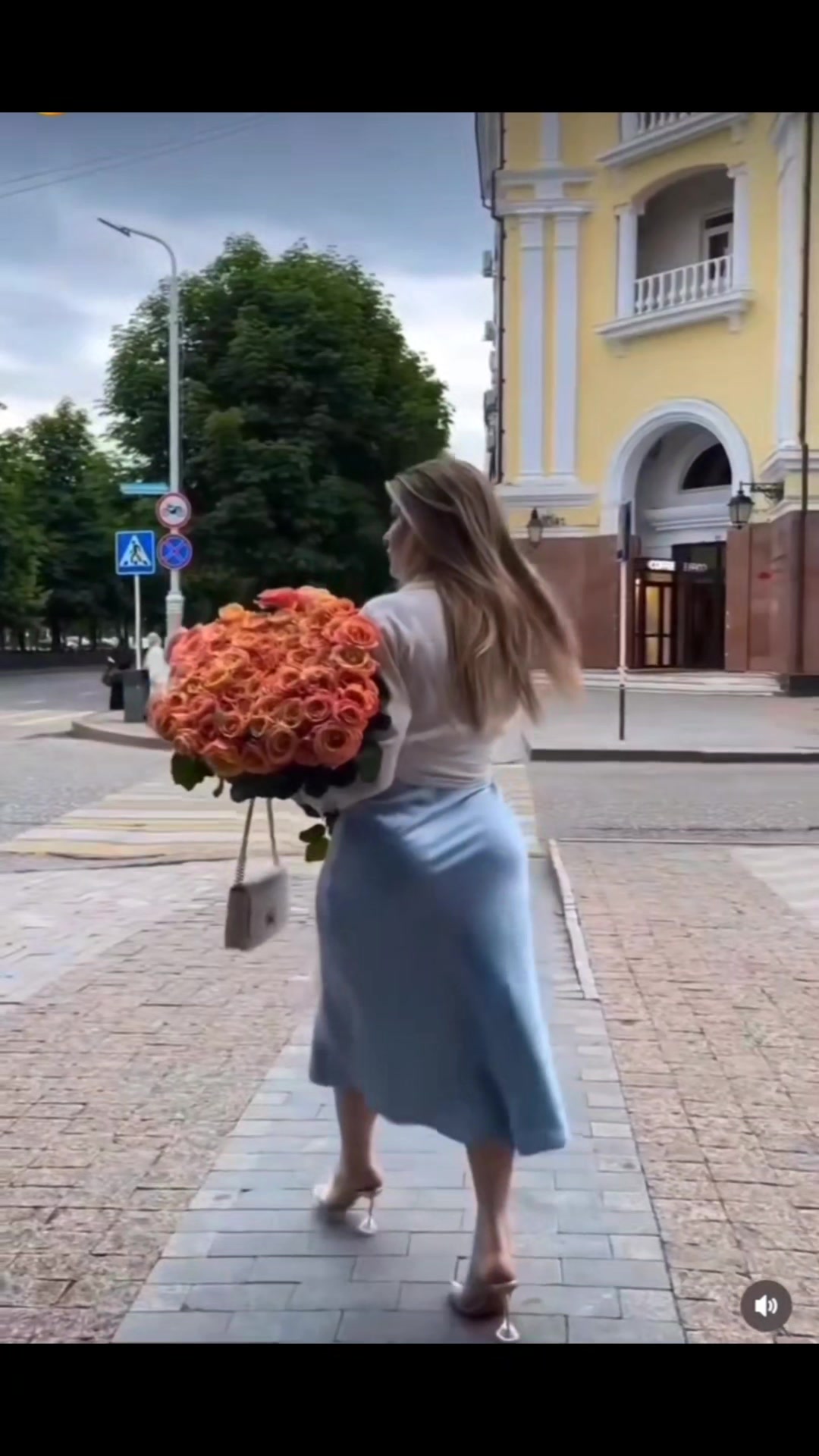 @G&uuml;ldanə