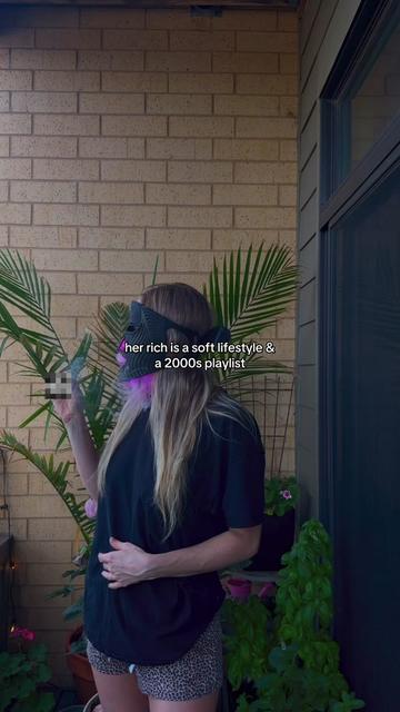 @Tiffanylivin