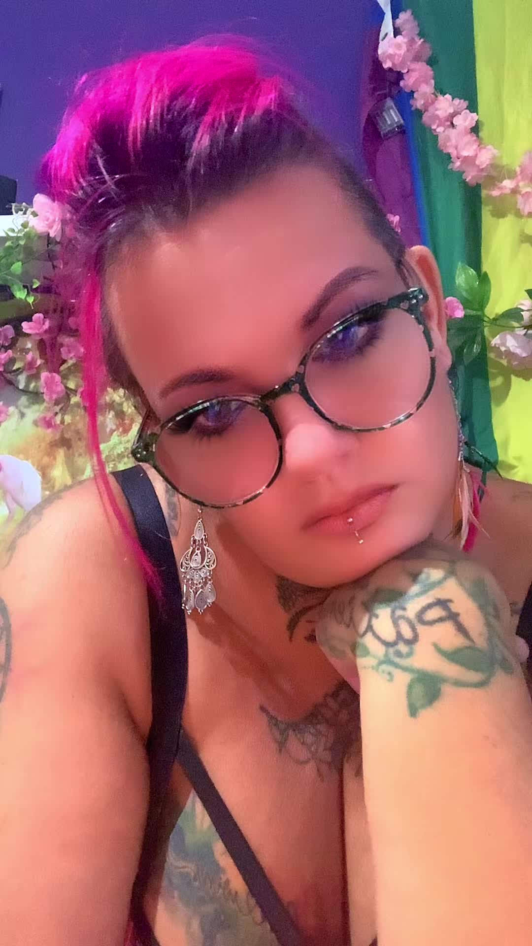@Stacey 🌈🦄🫶🏼