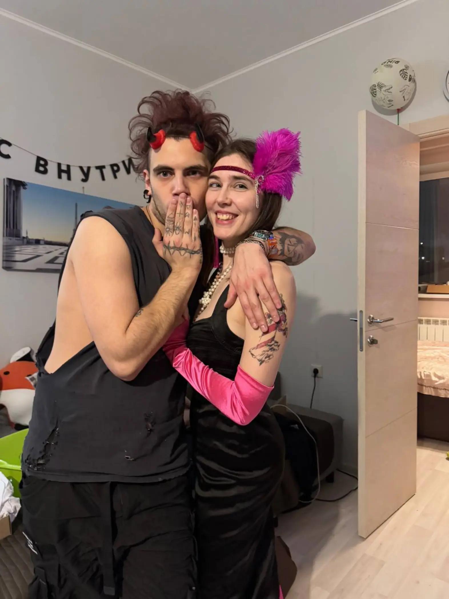 @FOXiki