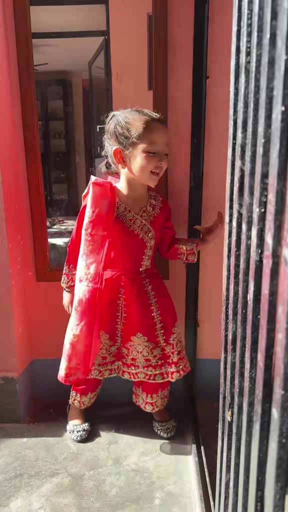 @Aaru's Aama