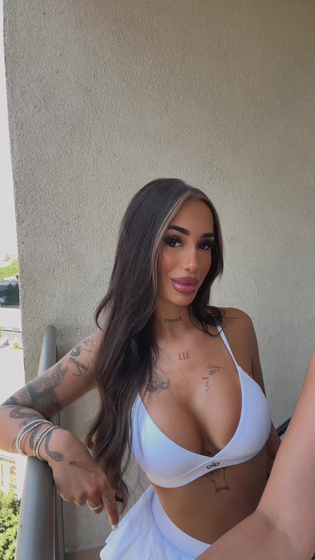 @theanjab