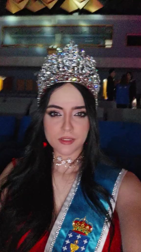 @Laura Santana