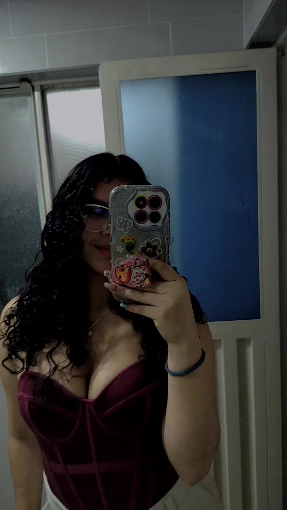 @M&oacute;nica🖤.