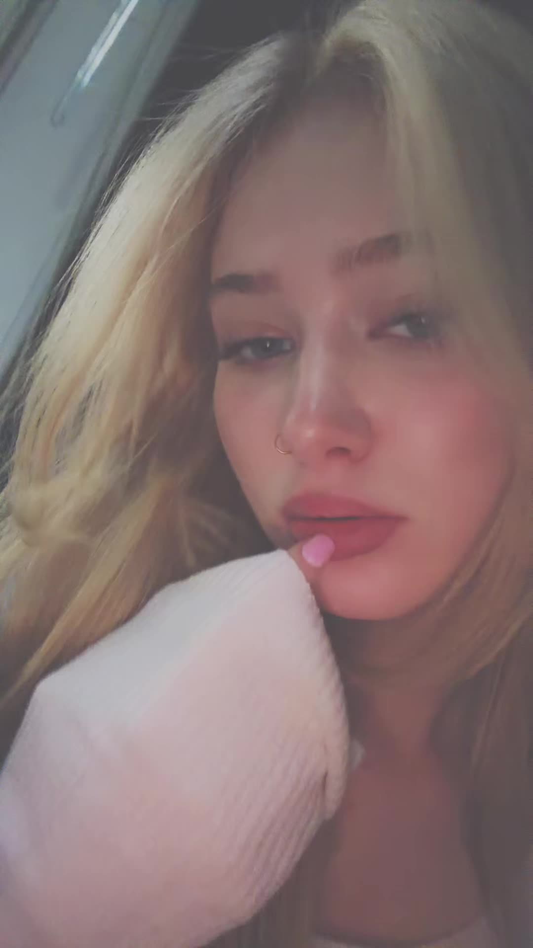 @carsyynnn