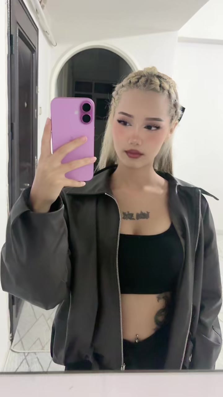 @Zari