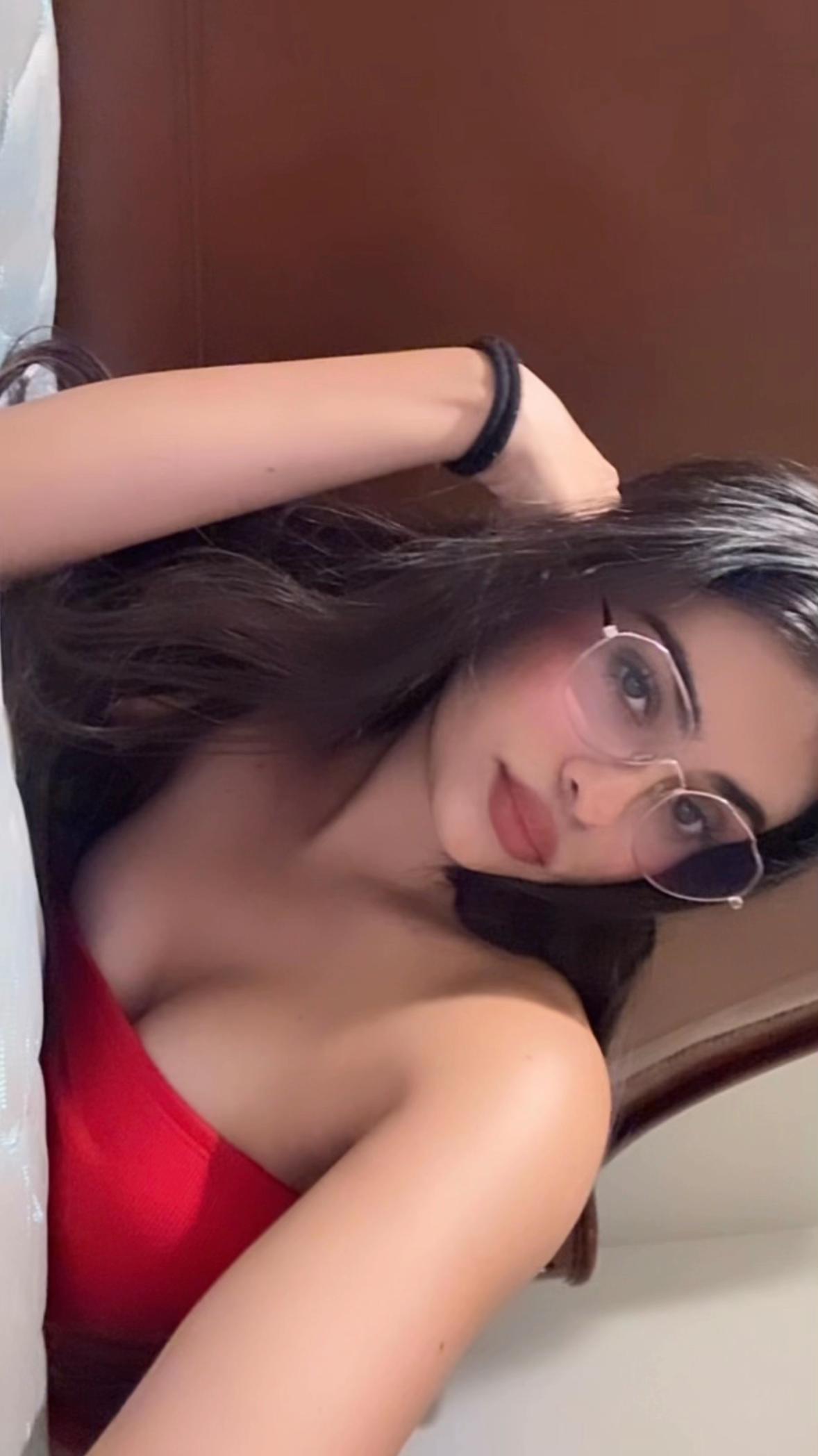 @𝒜𝓁ℴ𝓃𝒹𝓇𝒶 ℳℯ𝒹𝒾𝓃𝒶