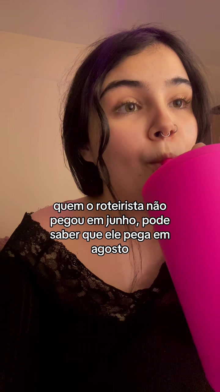 @vee ☥