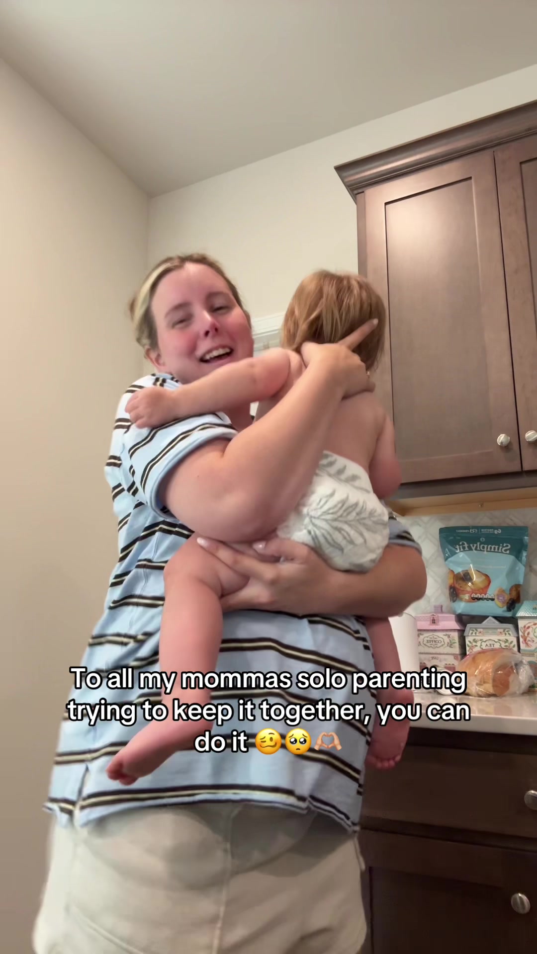 @Song W. | Mom of 5 + preg