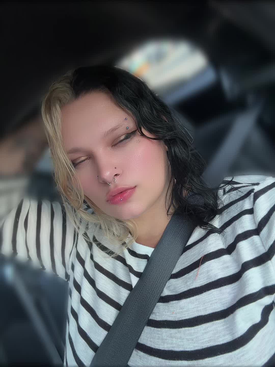 @Liv