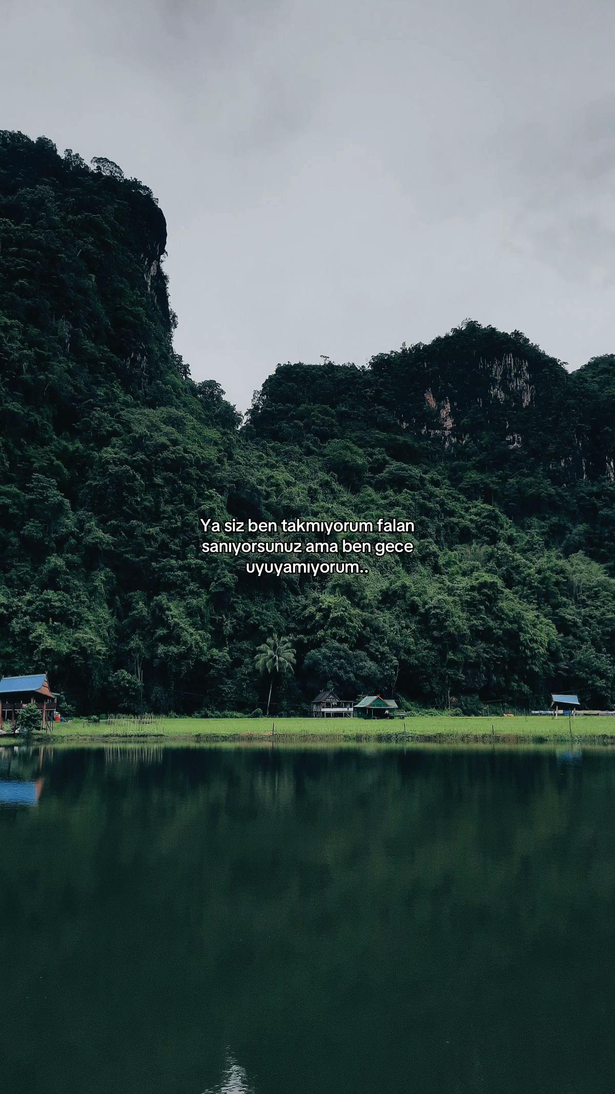 @𝑭.