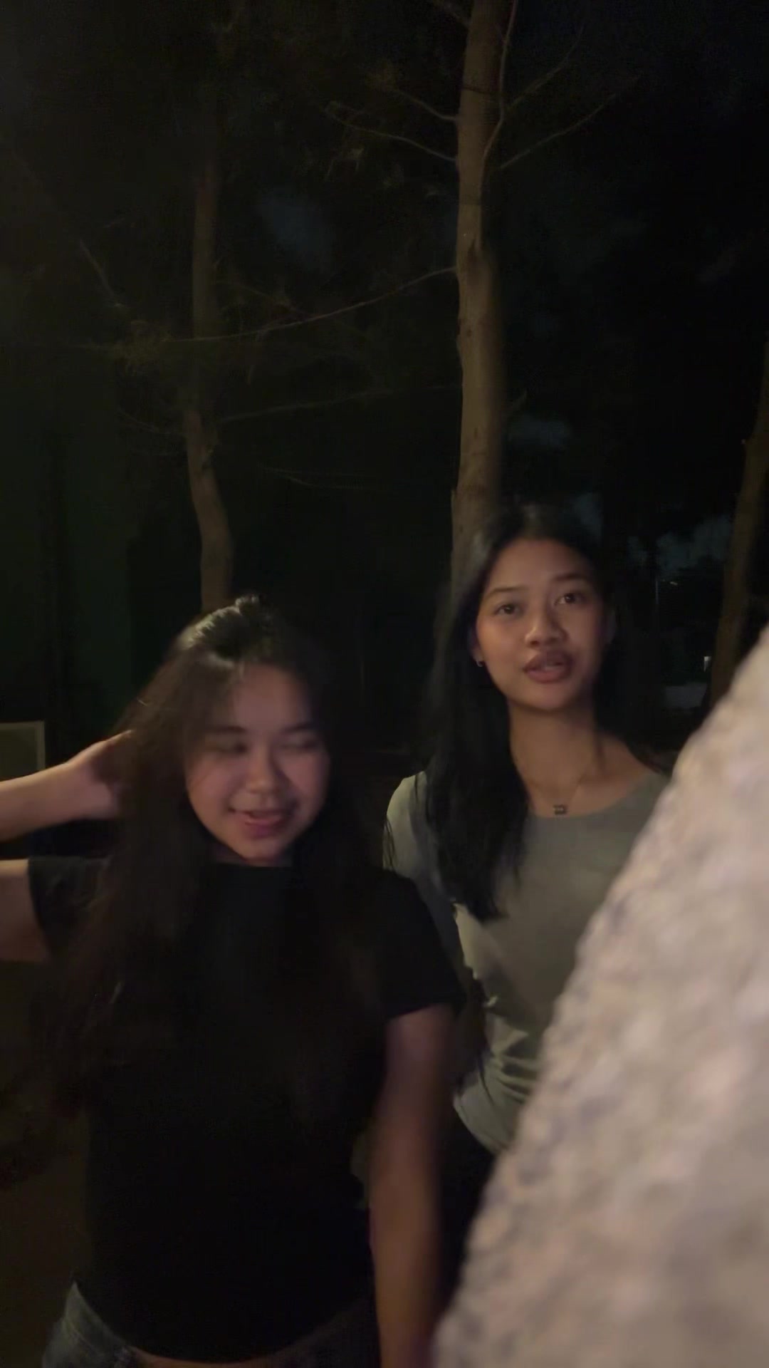 @una🦦