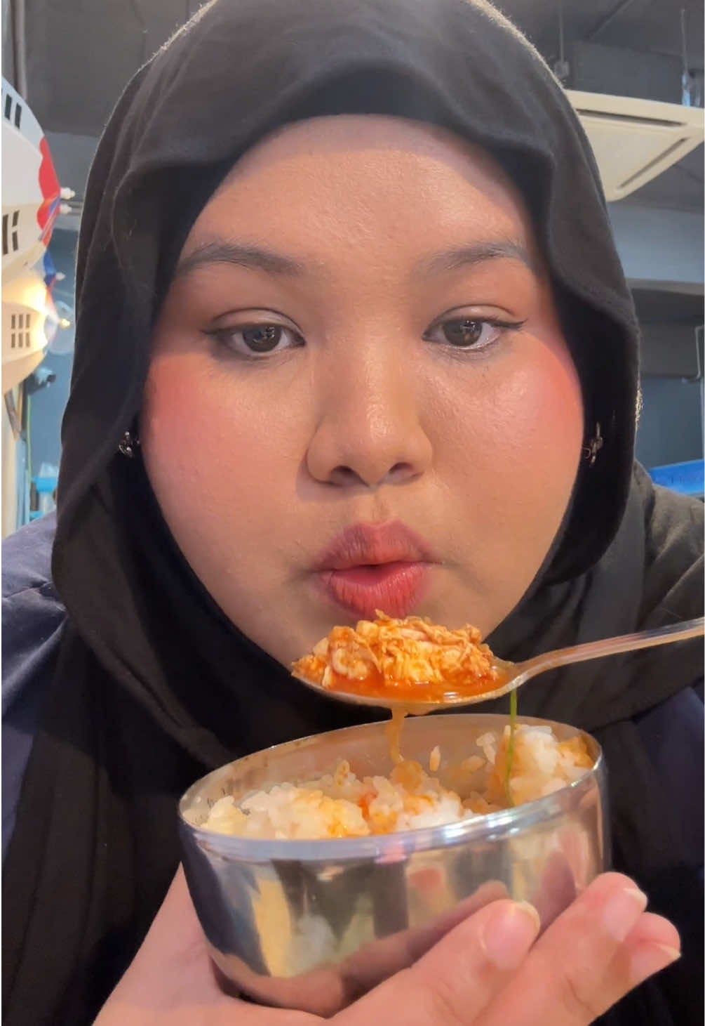 @Amira 🥭