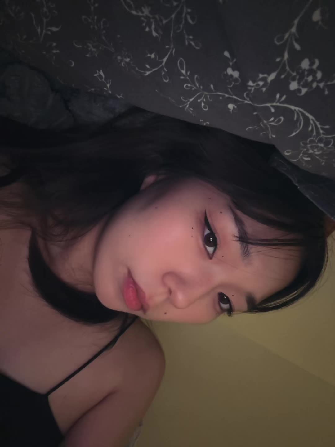 @vi.jpg