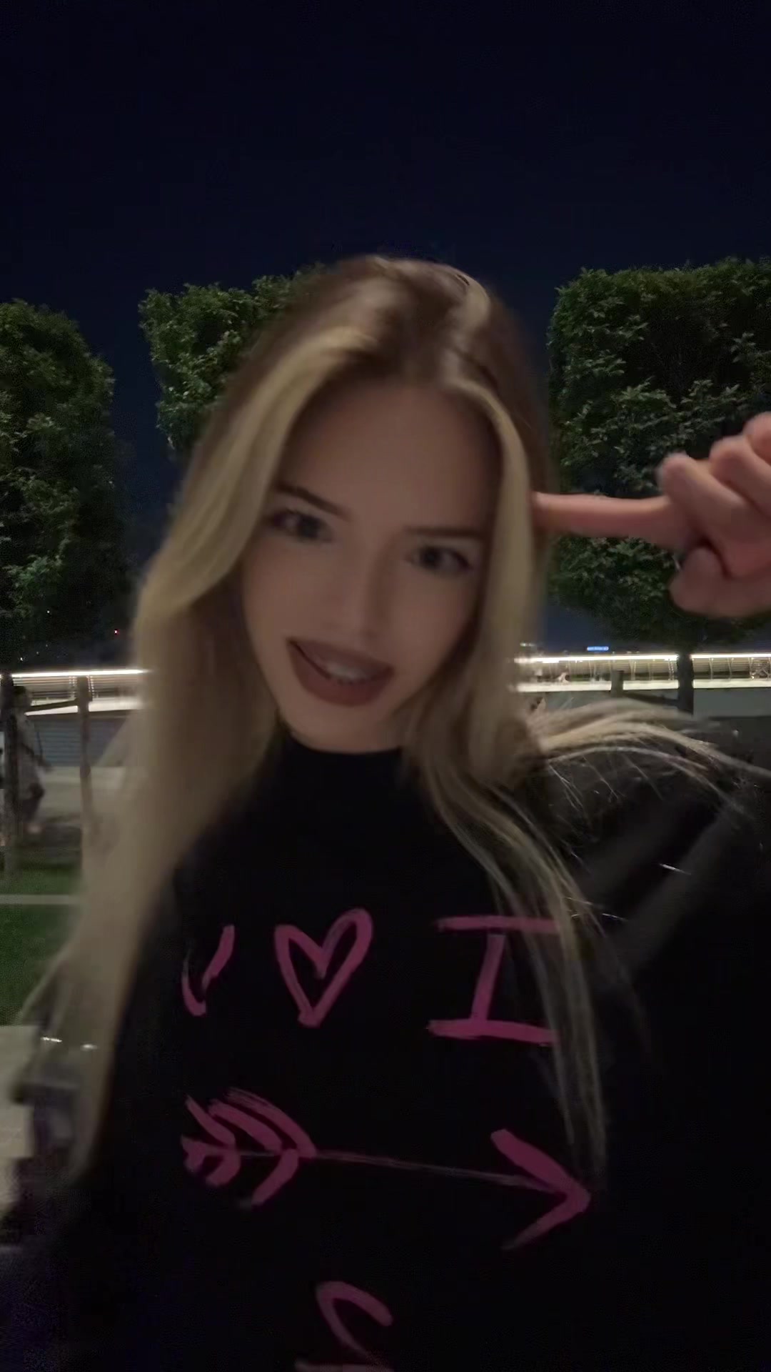 @VLATESSA