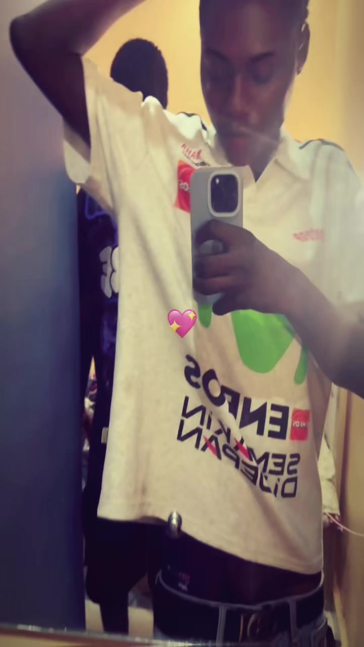 @𝓜𝓐𝓡𝓐 𝓜𝓞𝓢𝓔𝓢 🪙💚