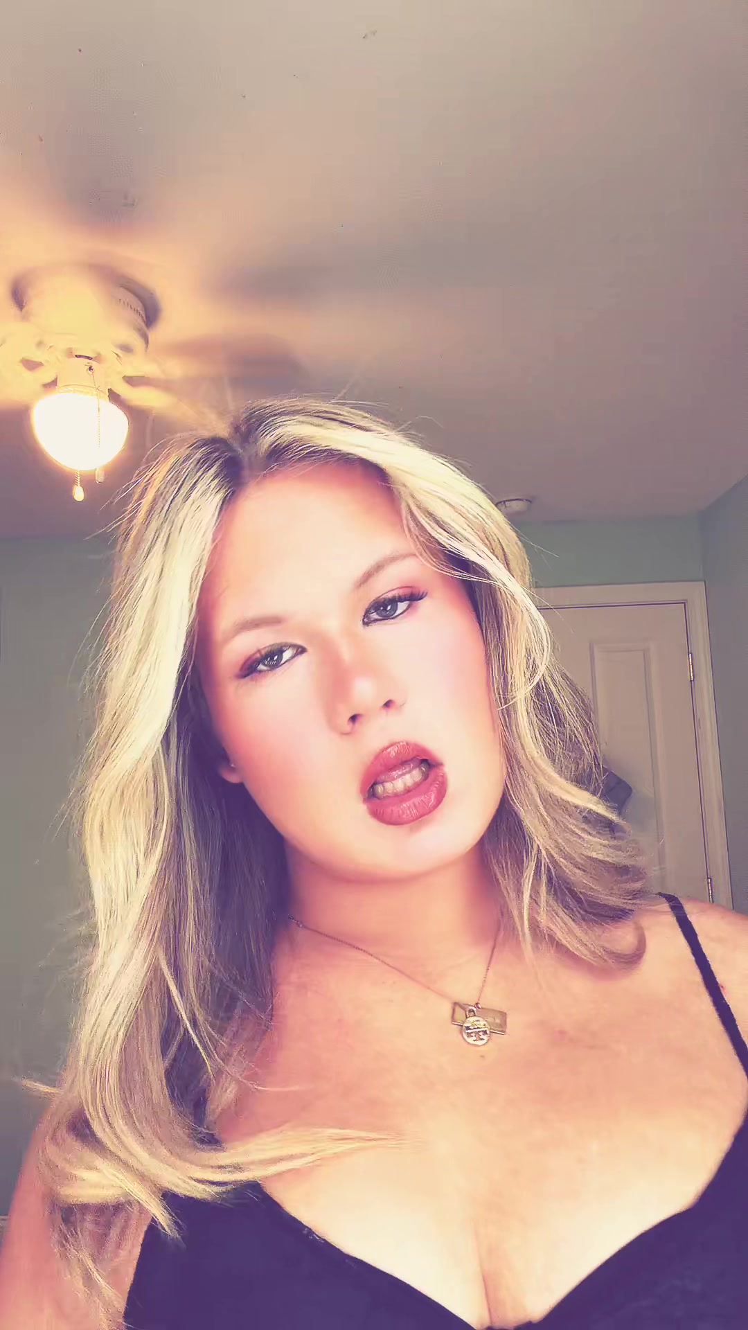@Isabella
