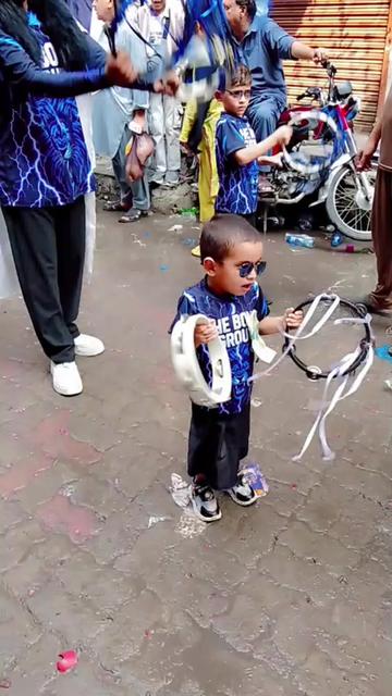 @Mr sialkoti sheikh 😎