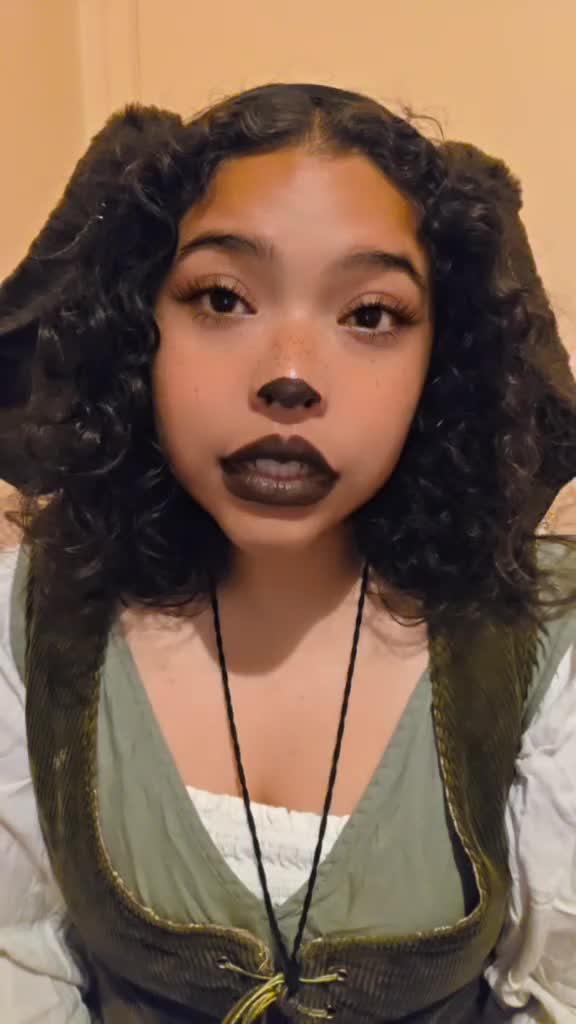@The Bunnyfolk Cosplayer