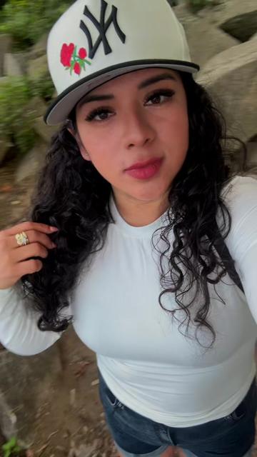 @bella
