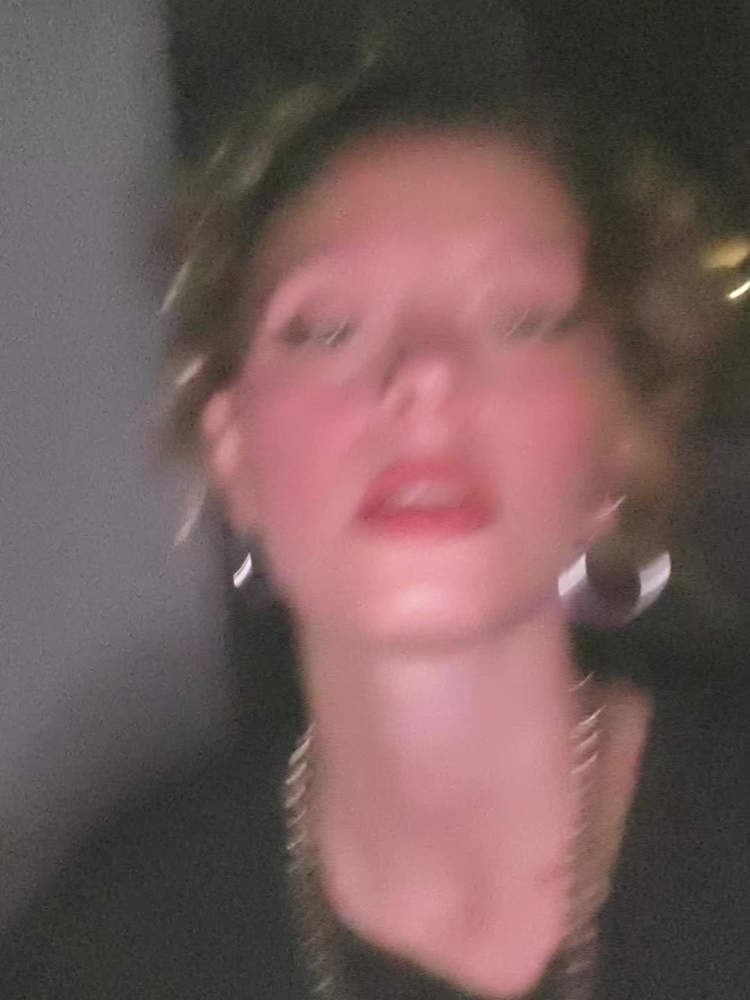 @roryy