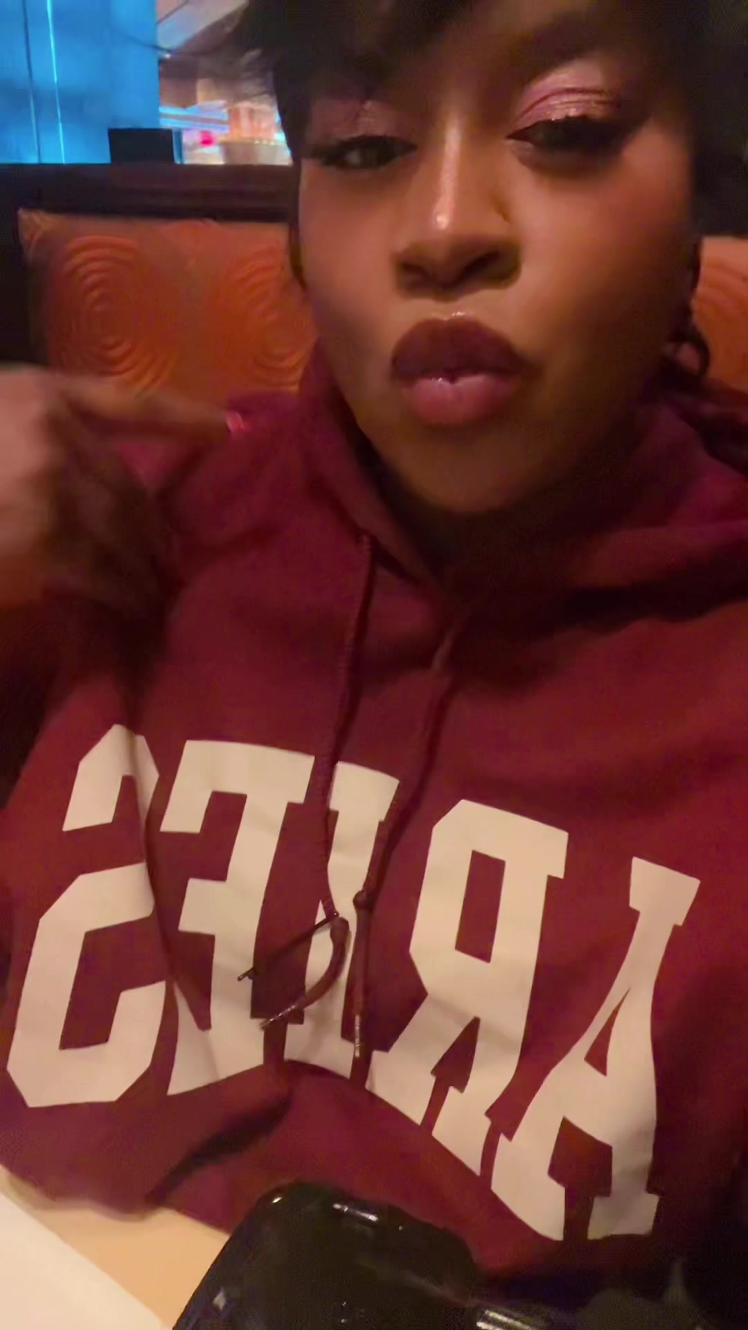 @Ester Dean