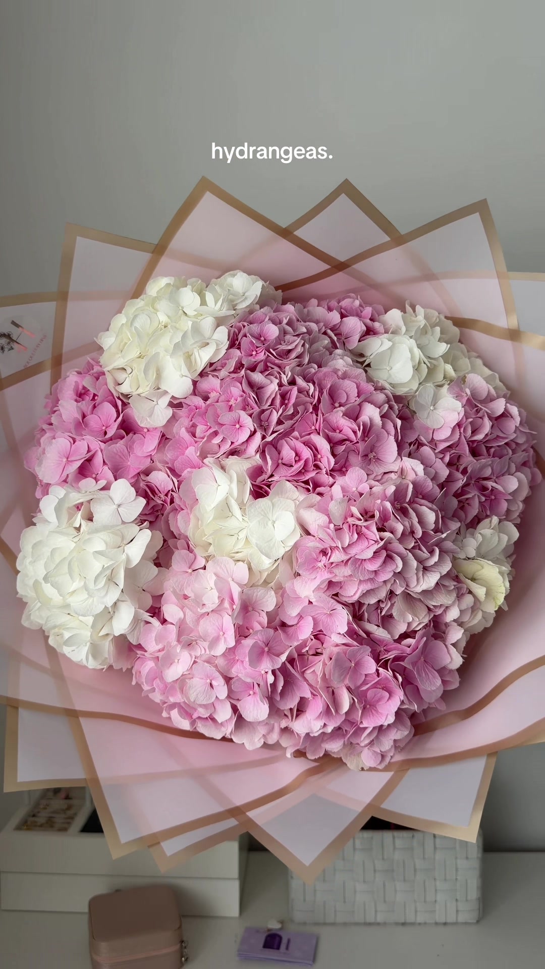 @bouquetsbyhins