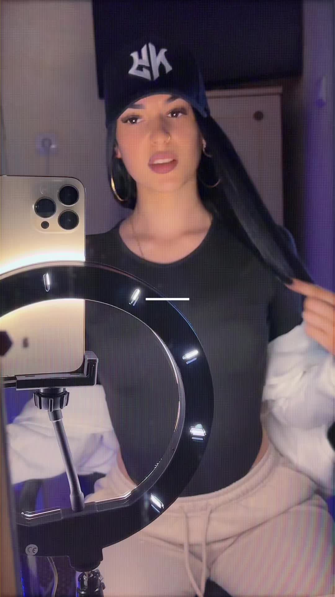 @✨MĂDĂ✨