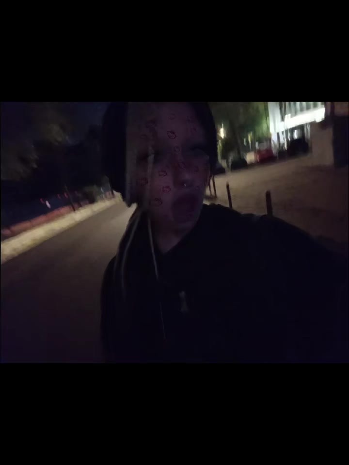 @кто я?👹