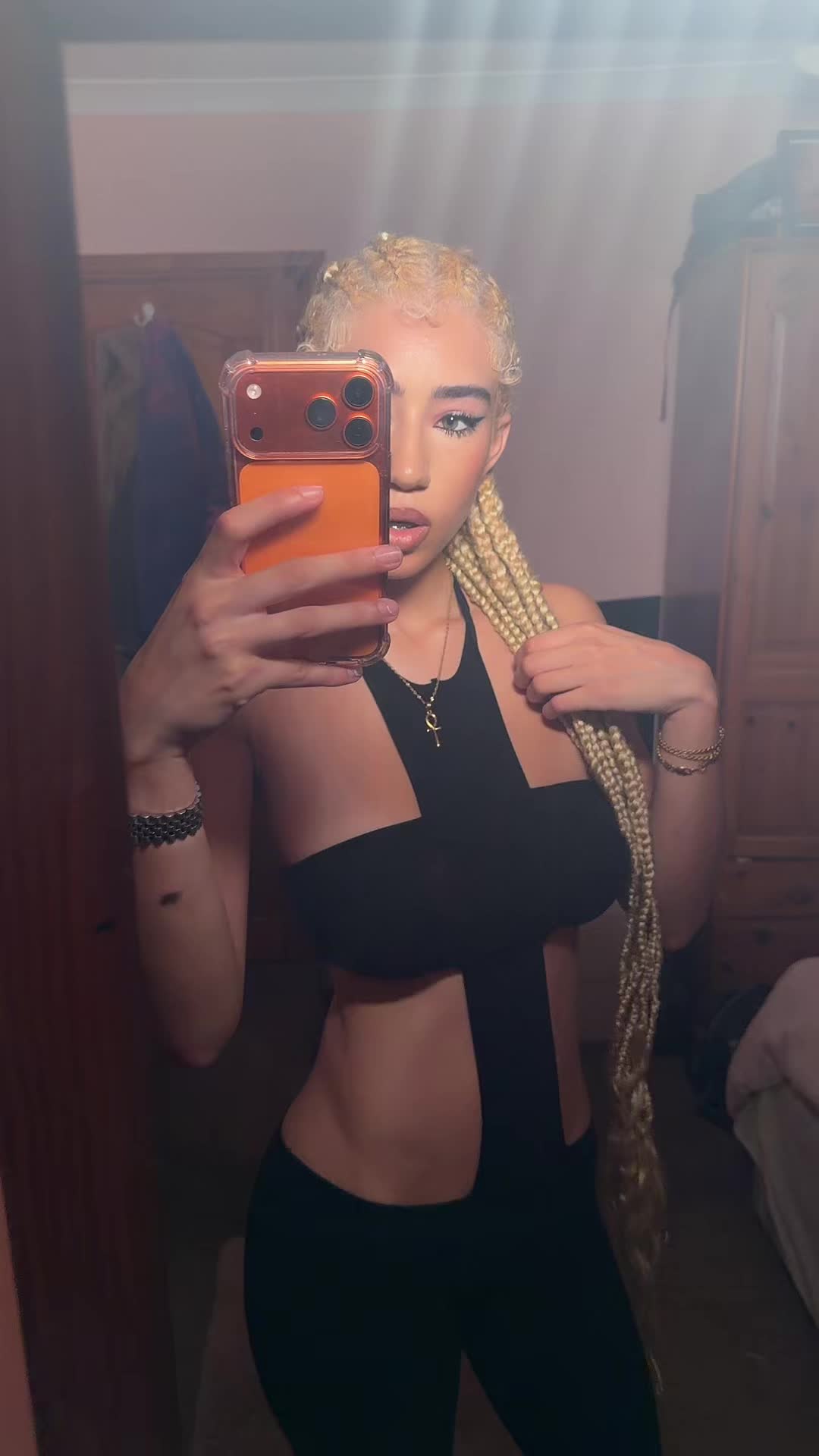 @𝙨𝙝𝙞𝙚𝙨𝙩