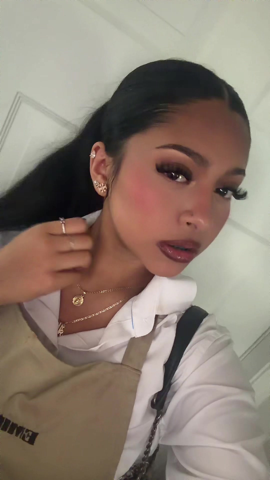 @realassbitch01