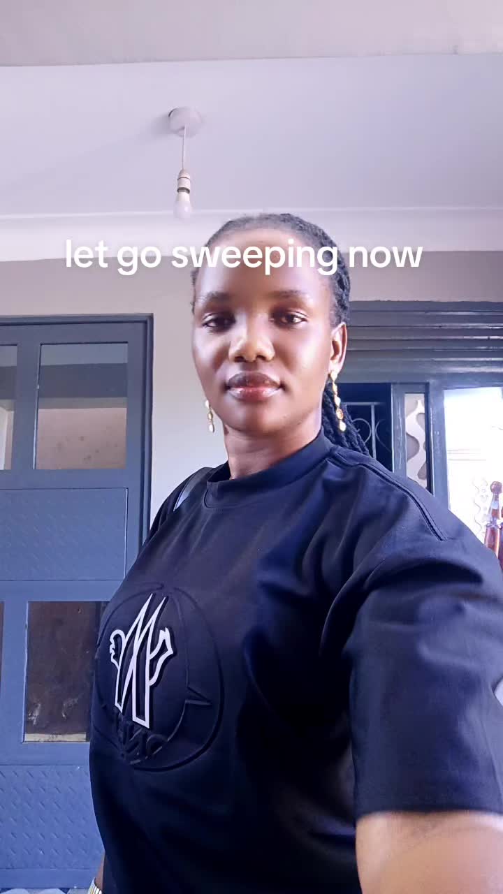 @Ella